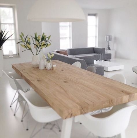 Table en bois brut