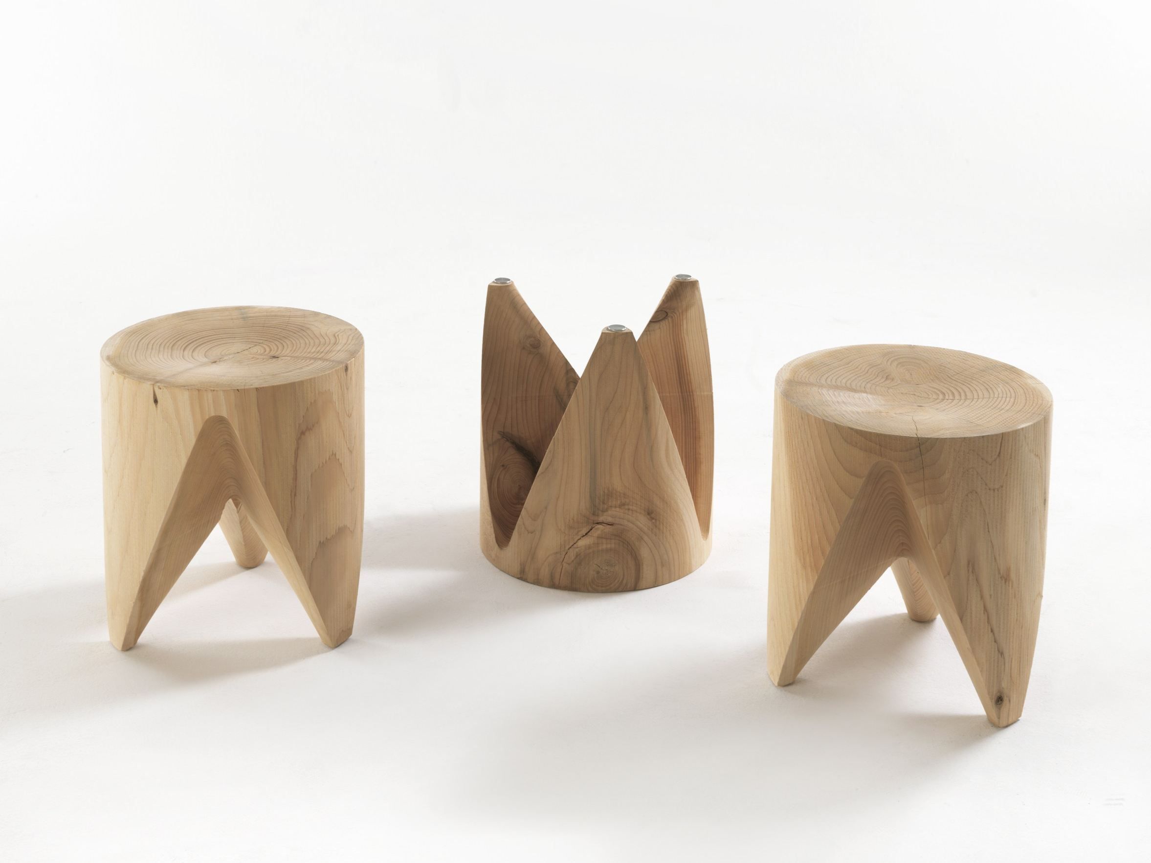 Tabouret bas design bois