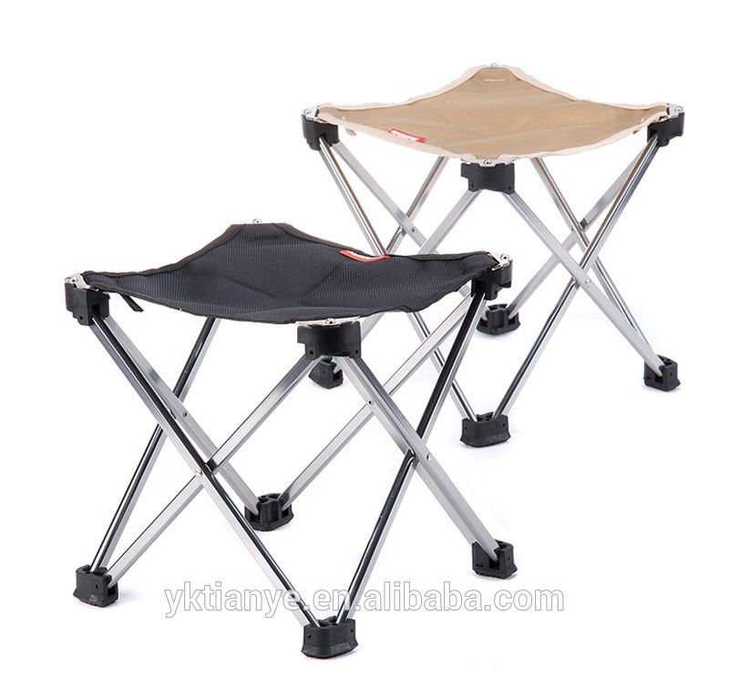 Tabouret pliant leger
