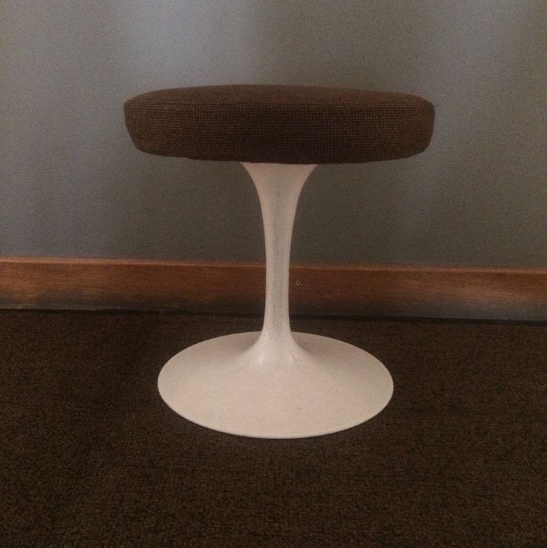 Tabouret knoll saarinen