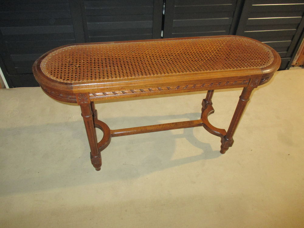 Banquette piano cannee
