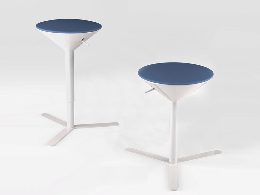 Tabouret bas reglable