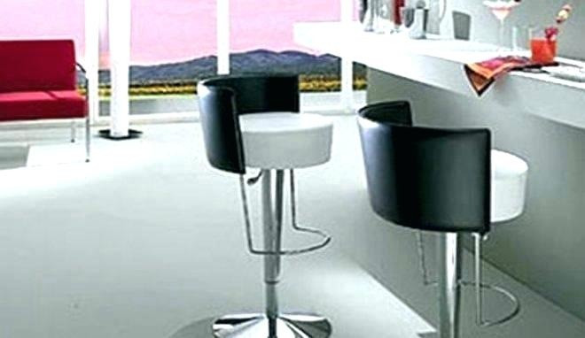 Tabouret de bar chez carrefour
