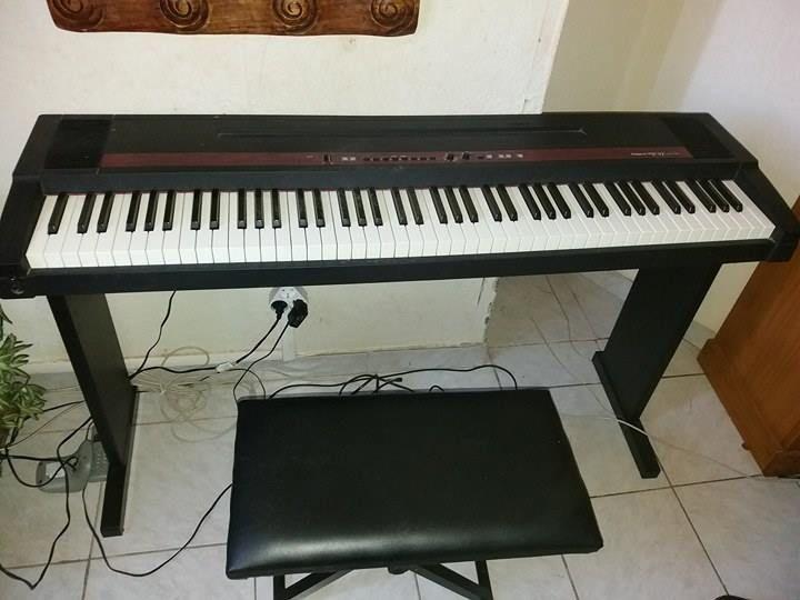 Tabouret piano roland