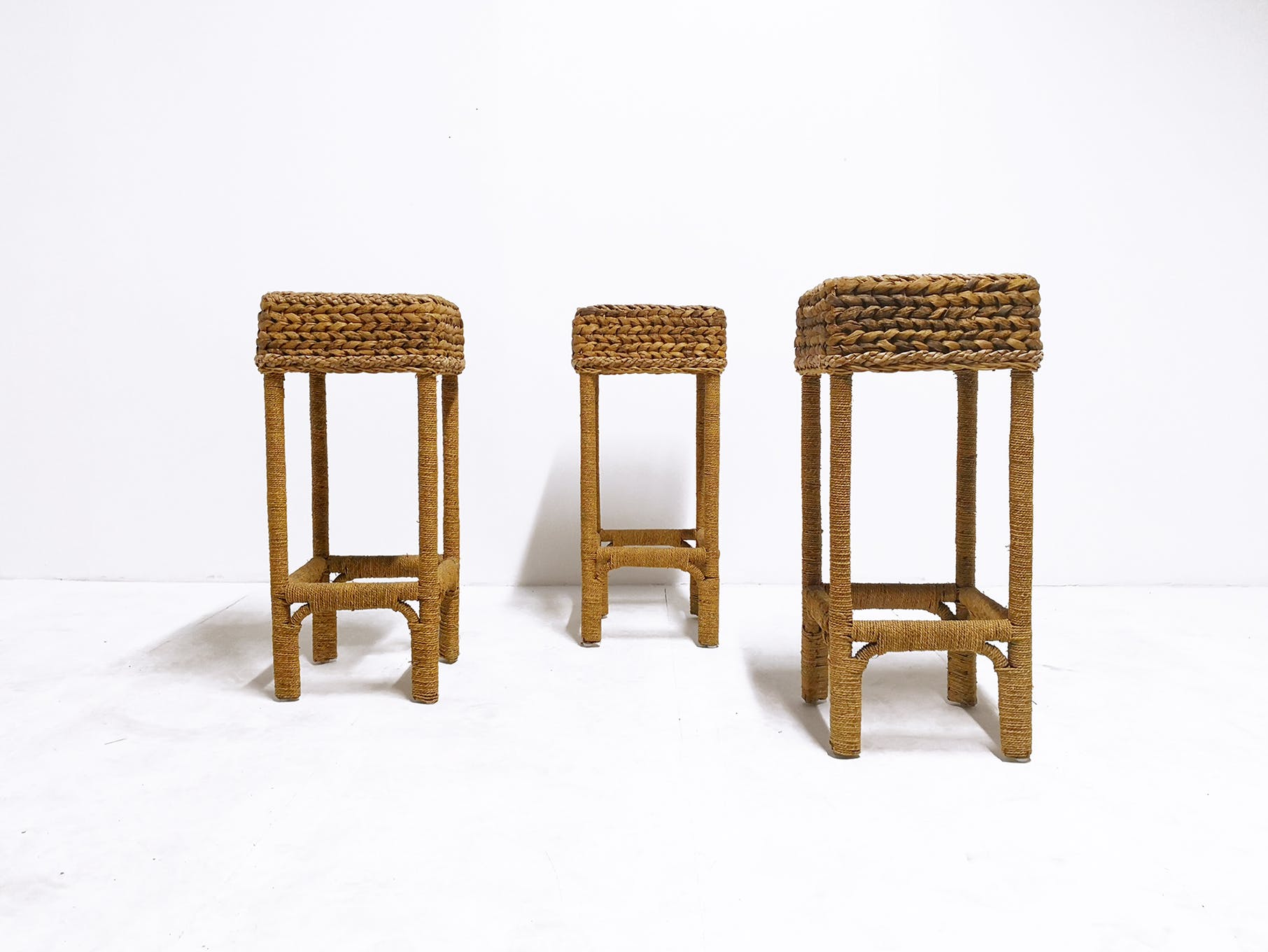 Tabouret de bar en feuille de bananier