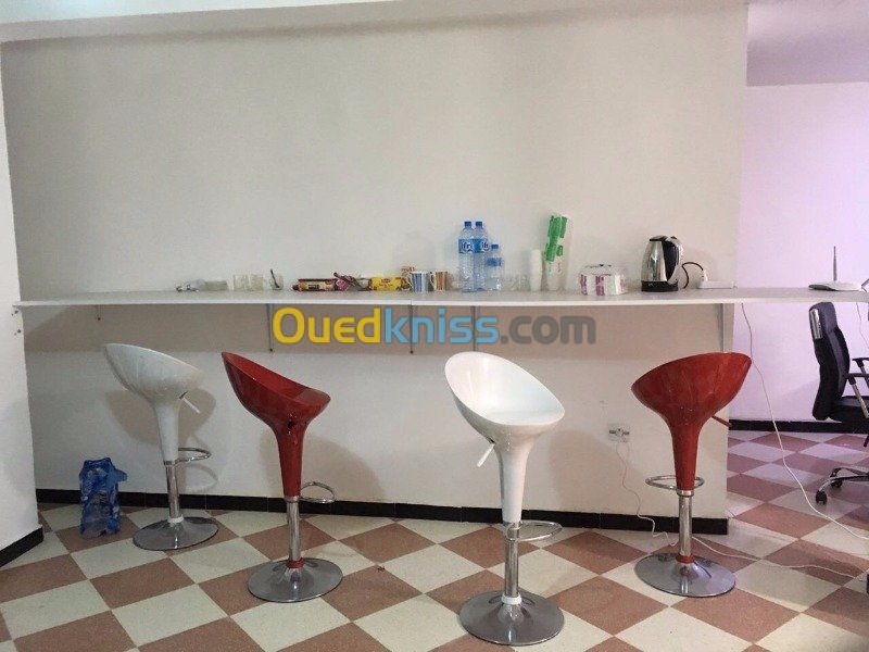 Tabouret de bar pour tonneau