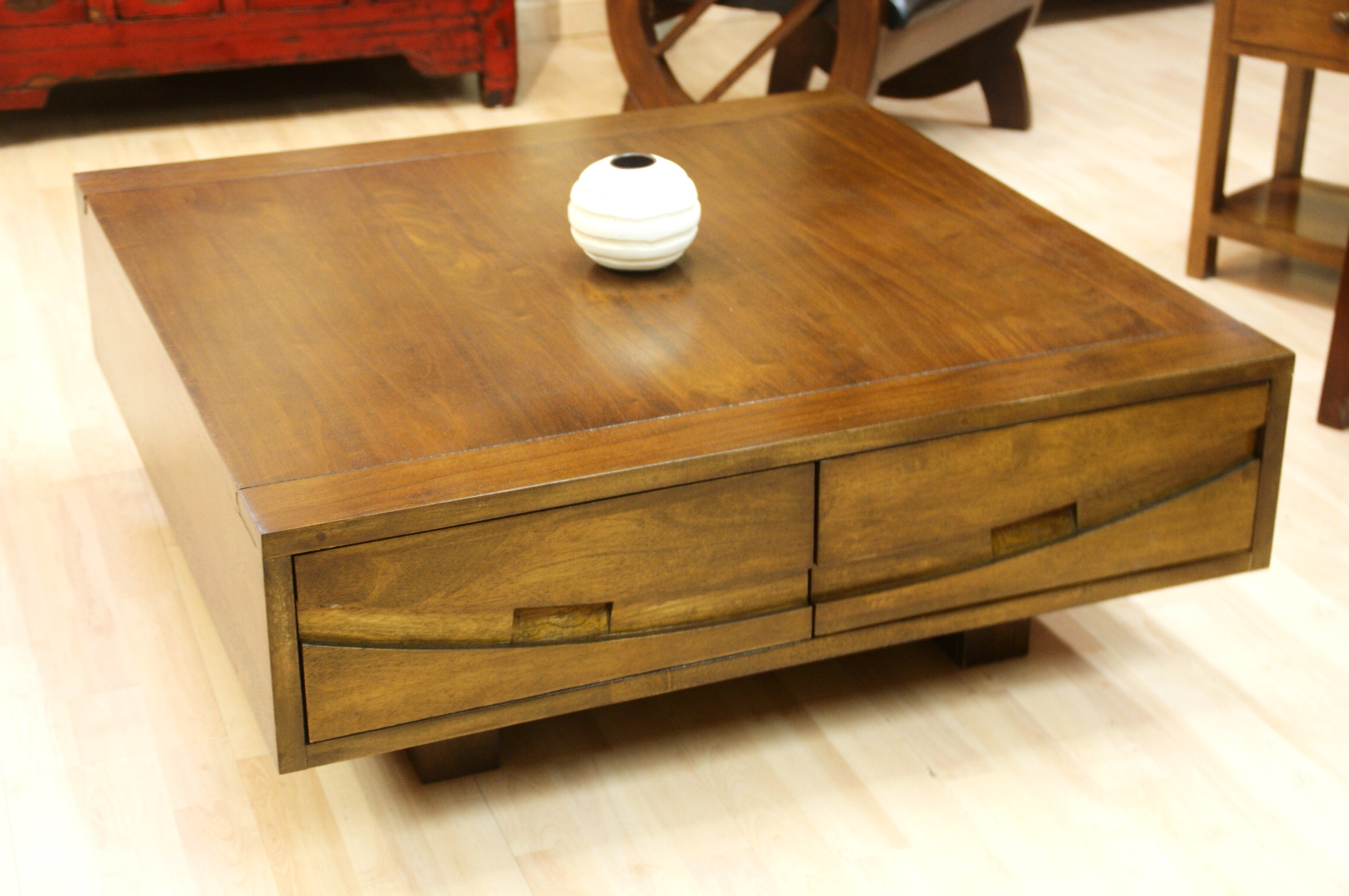 Table basse carrée bois avec tiroir