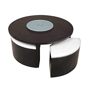 Table basse avec les poufs