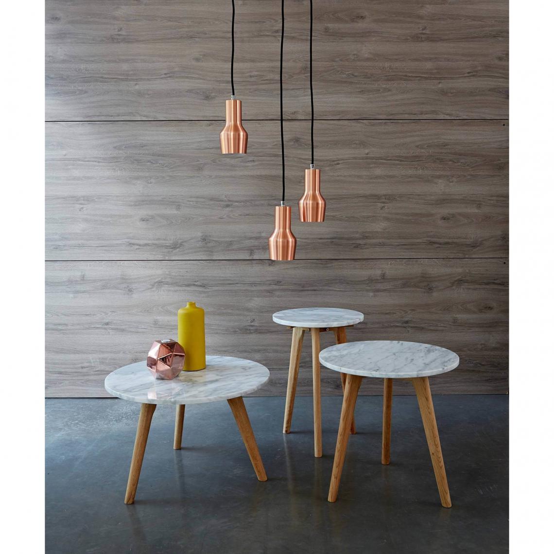 Petite table basse dessus marbre