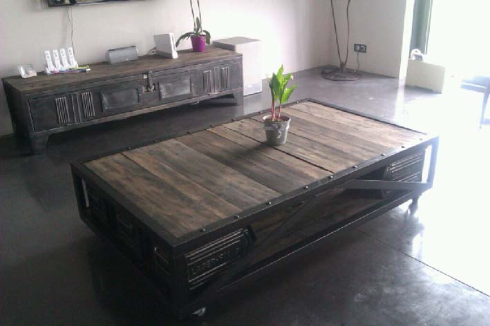 Table basse mobilier industriel