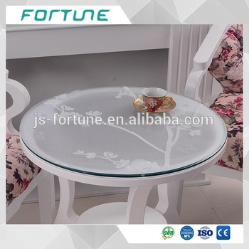 Proteger une table basse en verre