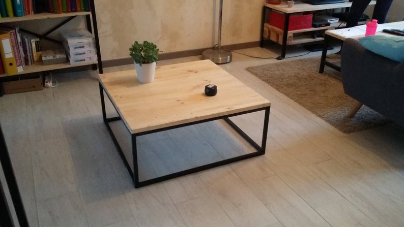Table basse carrée industrielle