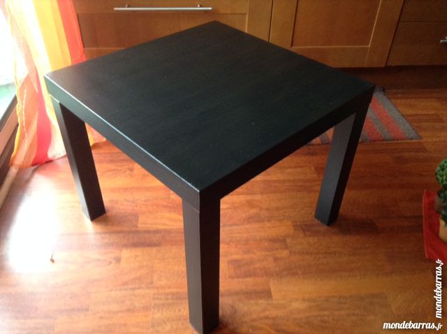 Table basse ronde noire ikea