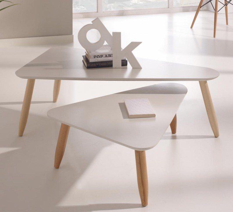 Table basse triangulaire