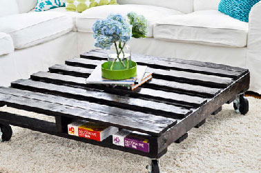 Table basse palette peinte