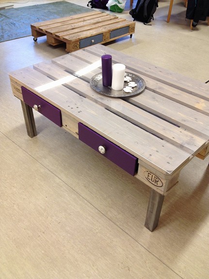 Table basse palette avec ouverture
