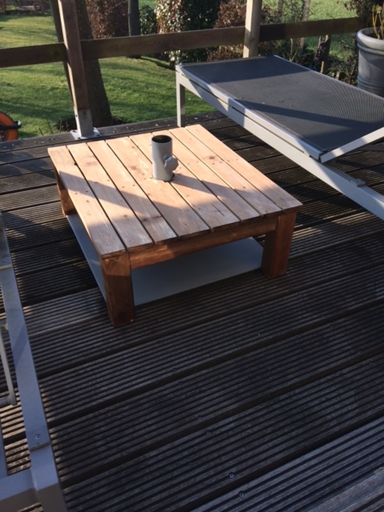 Table basse en palette terrasse