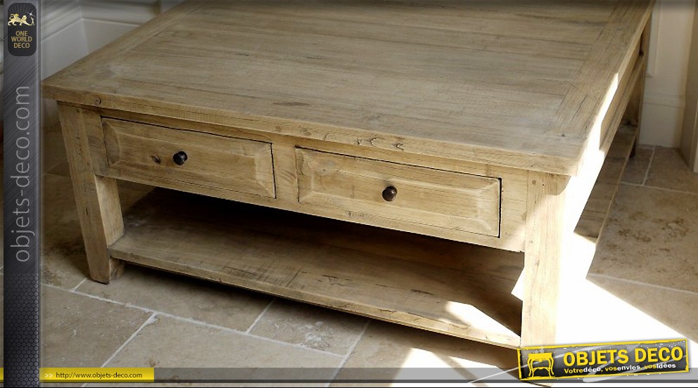 Grande table basse en bois brut