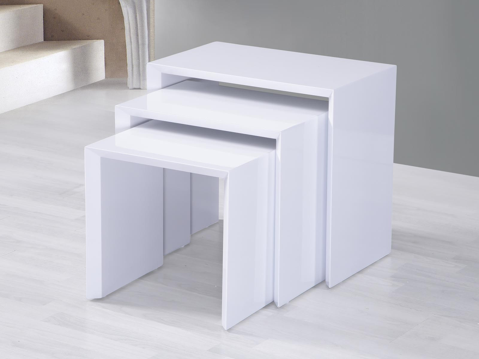 Table basse design alice blanc laqué