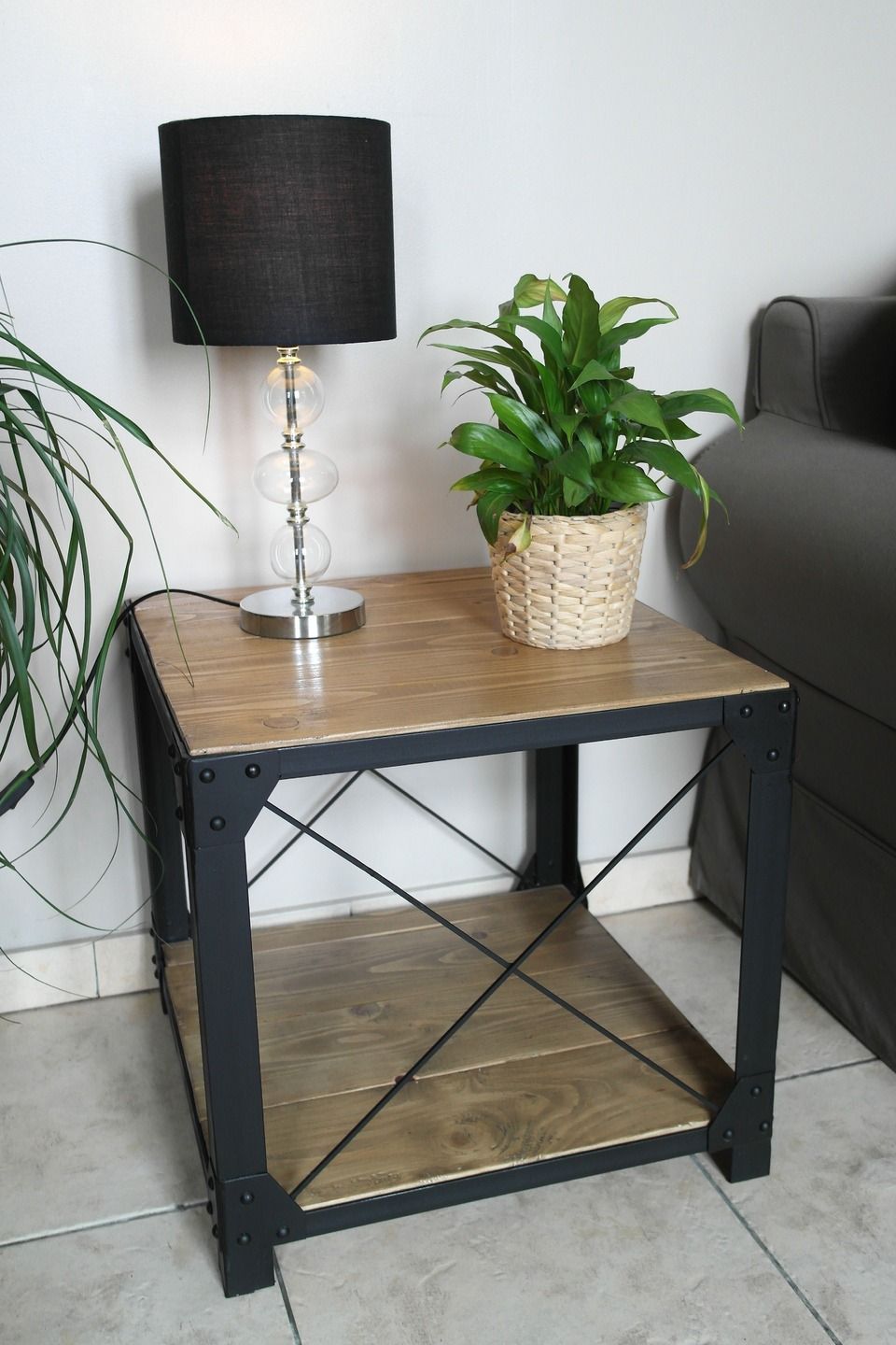 Petite table basse metal et bois