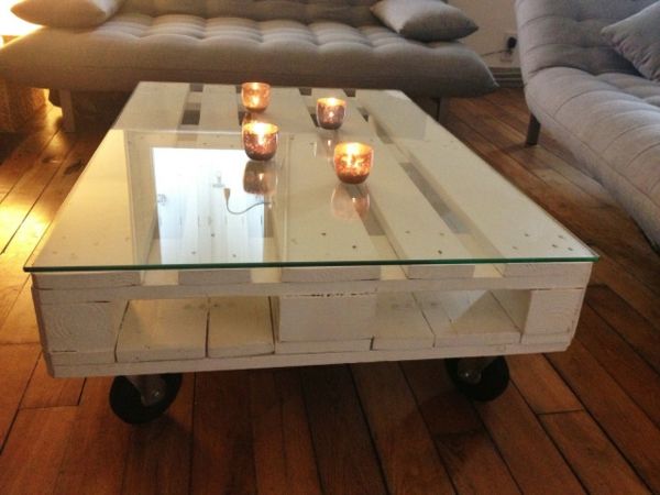 Table basse en palette de récupération