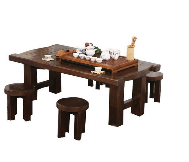 Table basse en bois avec tabouret