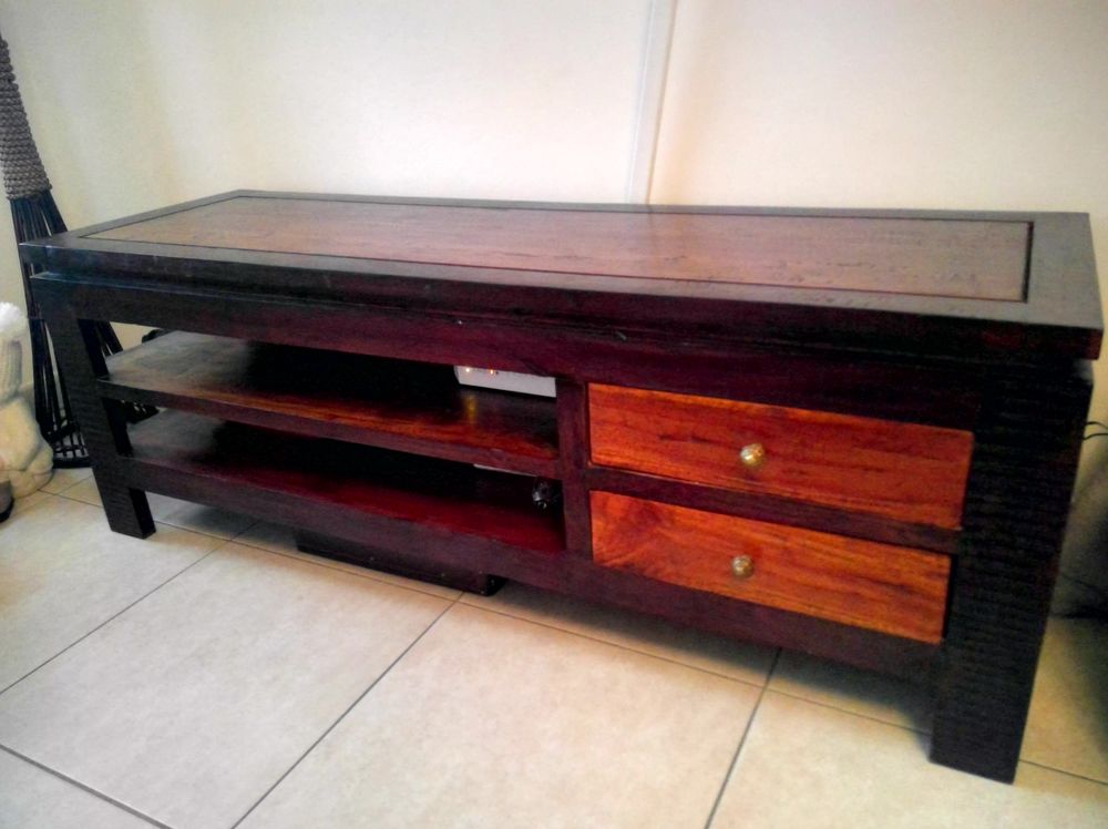 Table basse bois et chiffons acacia
