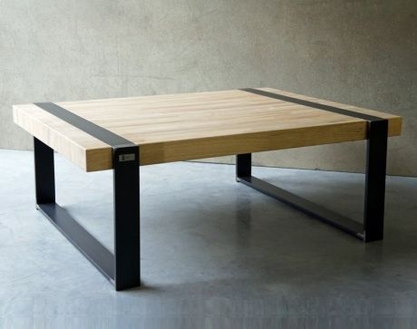 Table basse en bois et pied metal
