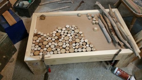 Faire une table basse en bois flotté
