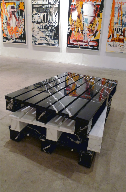 Table basse palette noir et blanc