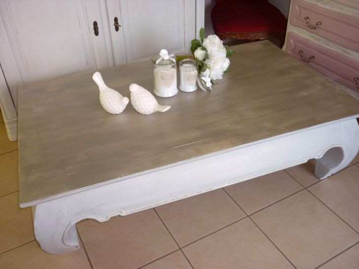Retaper une table basse en bois