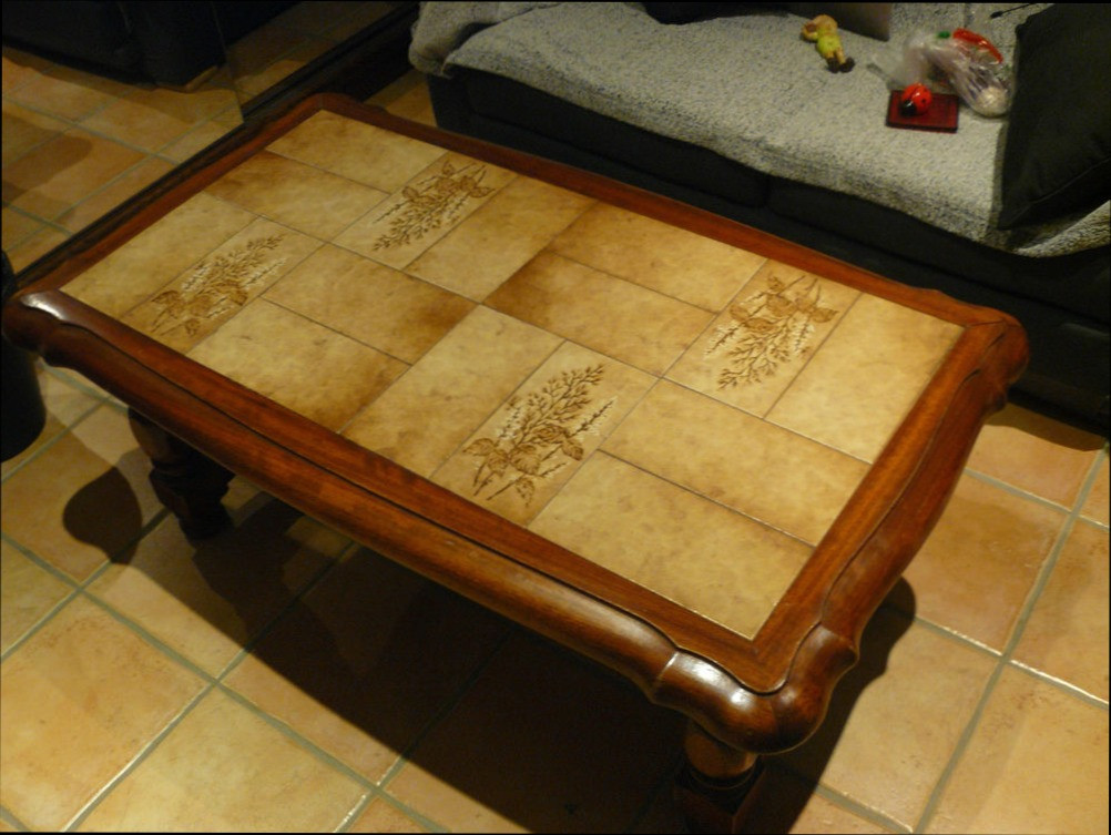 Table basse carrelage et bois