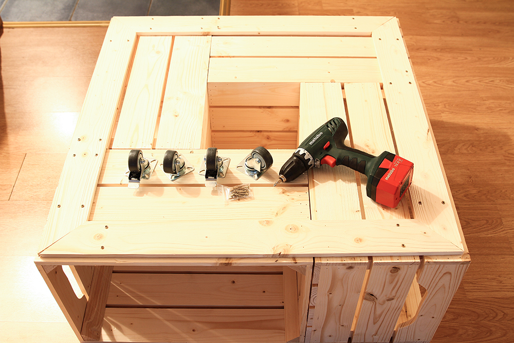 Table basse avec des caisses en bois