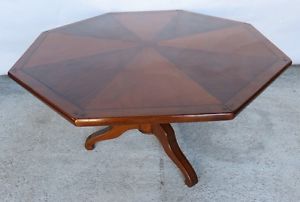 Table basse octogonale en bois