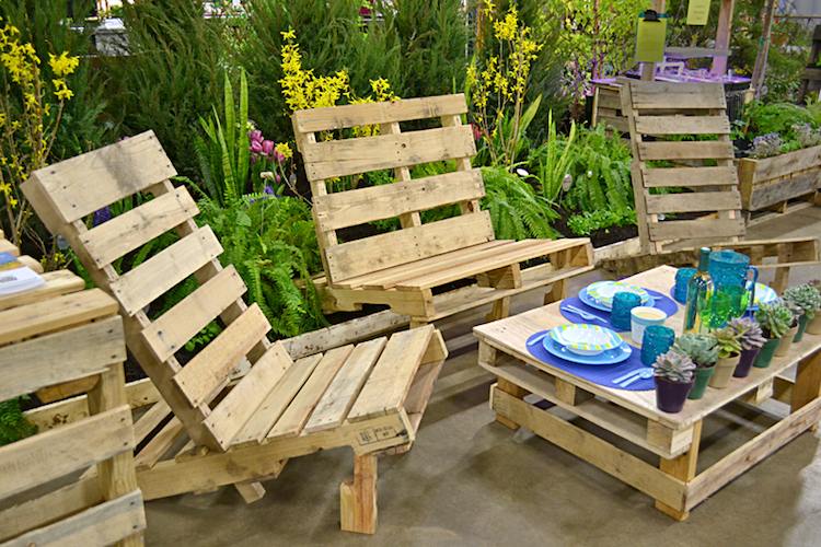 Table basse palette salon de jardin
