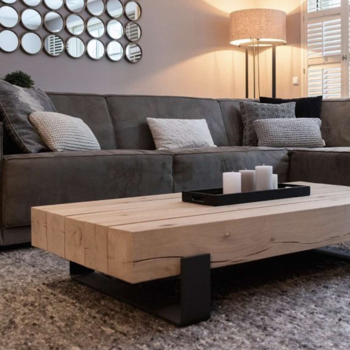 Table basse en bois contemporain