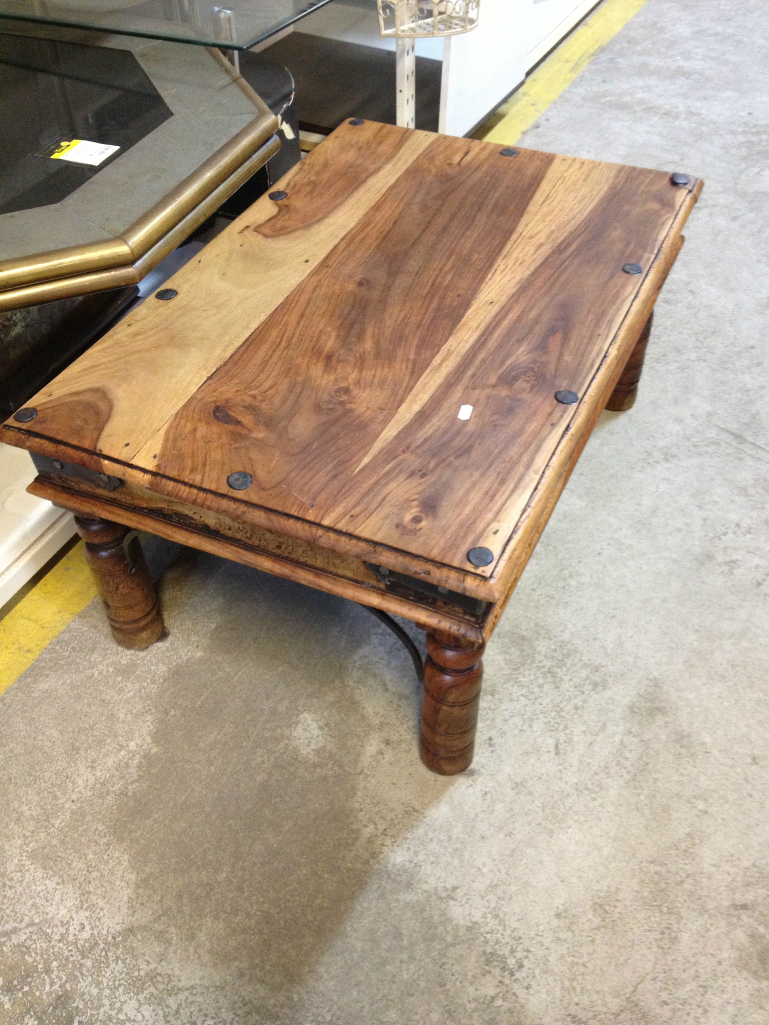 Table basse bois exotique massif