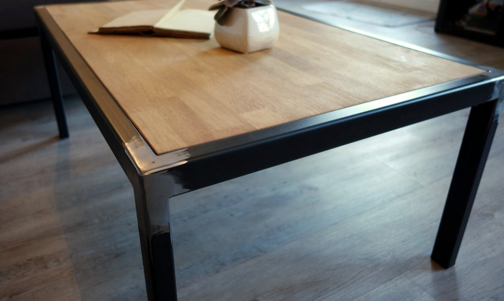 Table basse bois et industriel