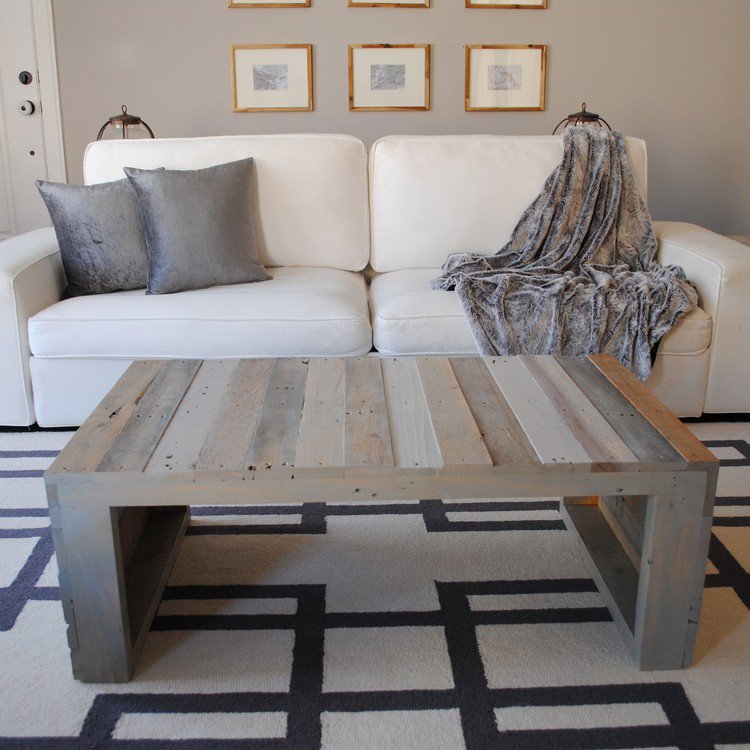 Peinture grise pour table basse en bois