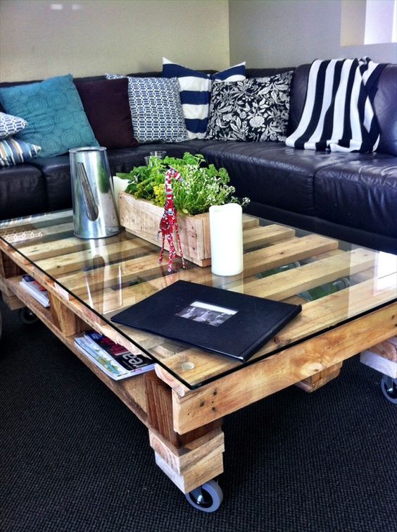 Table basse salon en palette