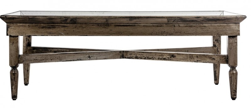 Table basse en bois usé