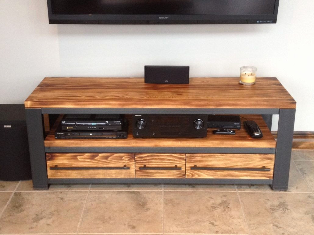 Table basse bois massif unique