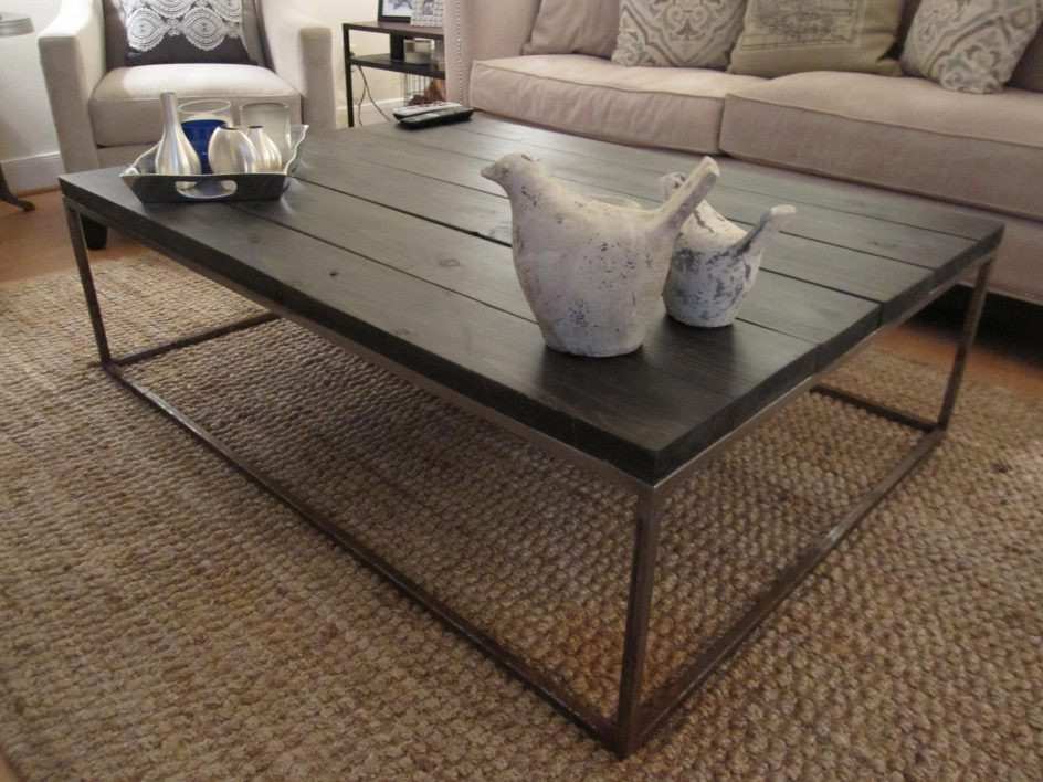 Table basse design tres grande
