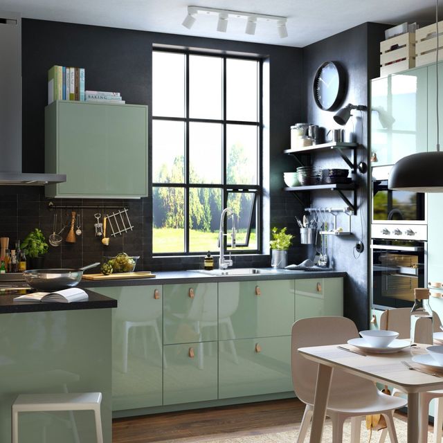 Modele de cuisine avec evier sous fenetre